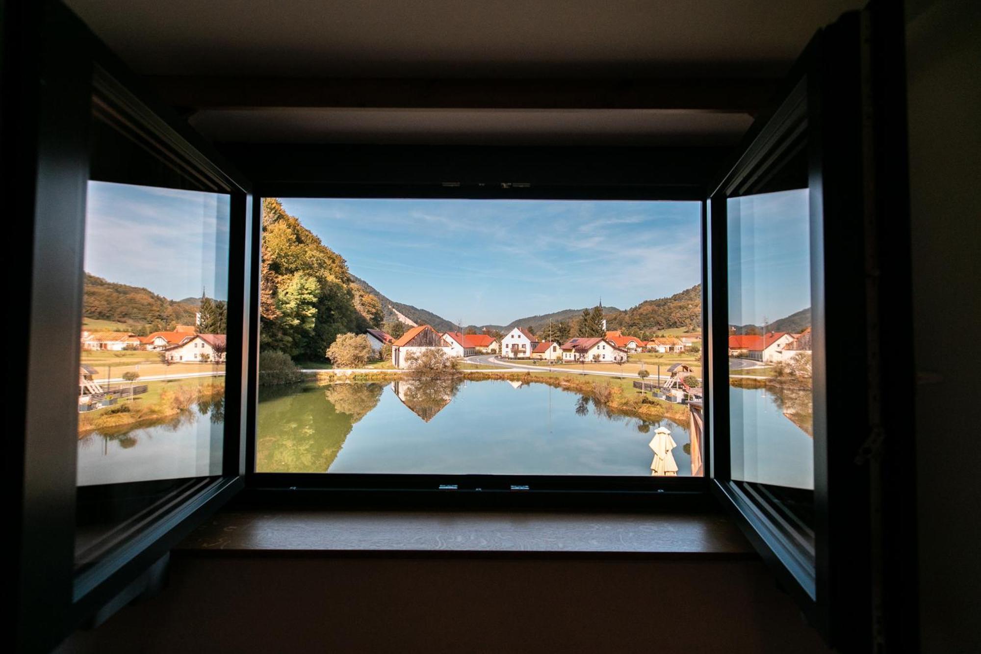 Kozjanski Dvor Podčetrtek Exteriör bild